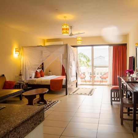 Cityblue Creekside Hotel & Suites มอมบาซา ภายนอก รูปภาพ
