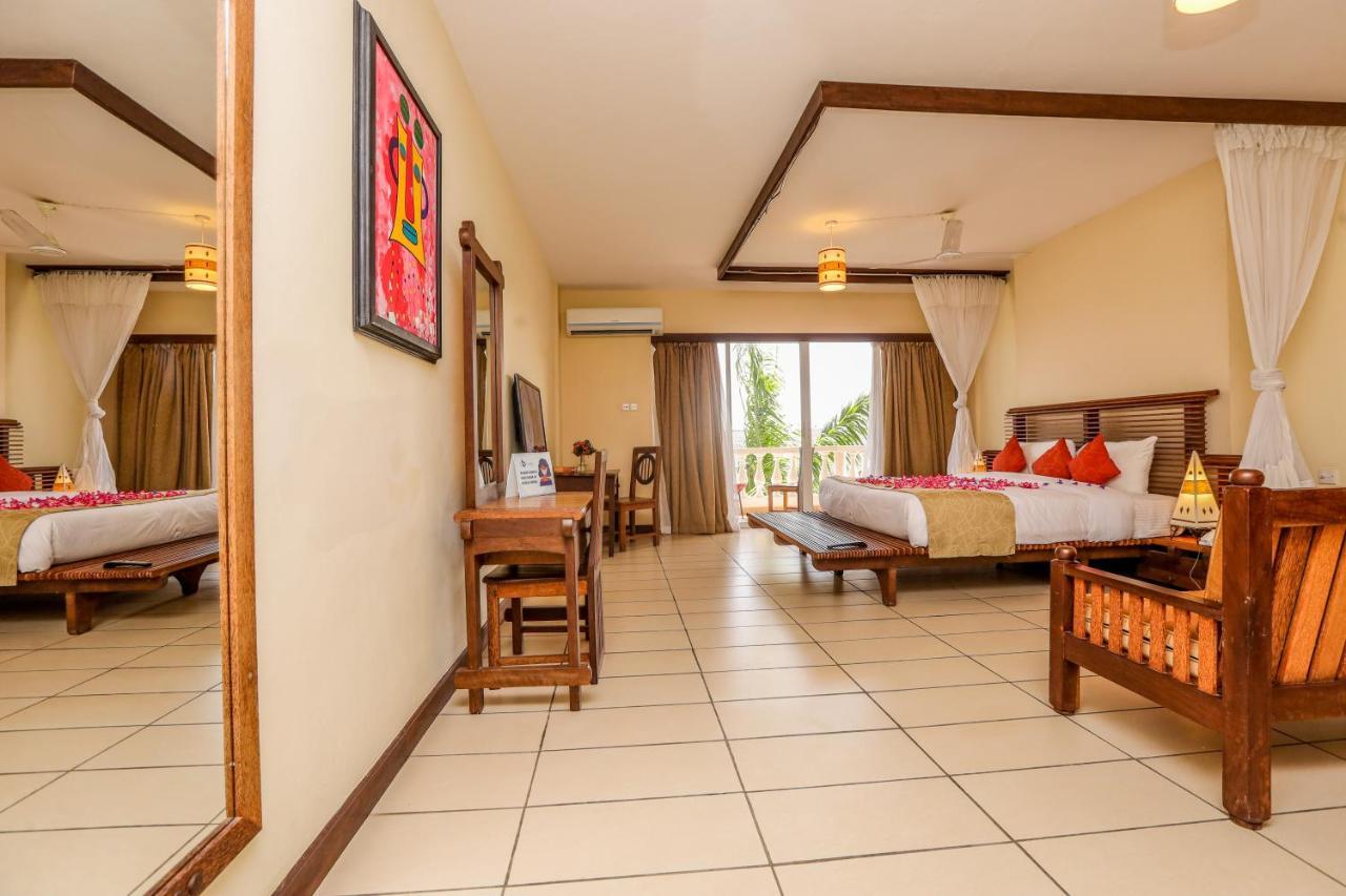 Cityblue Creekside Hotel & Suites มอมบาซา ภายนอก รูปภาพ