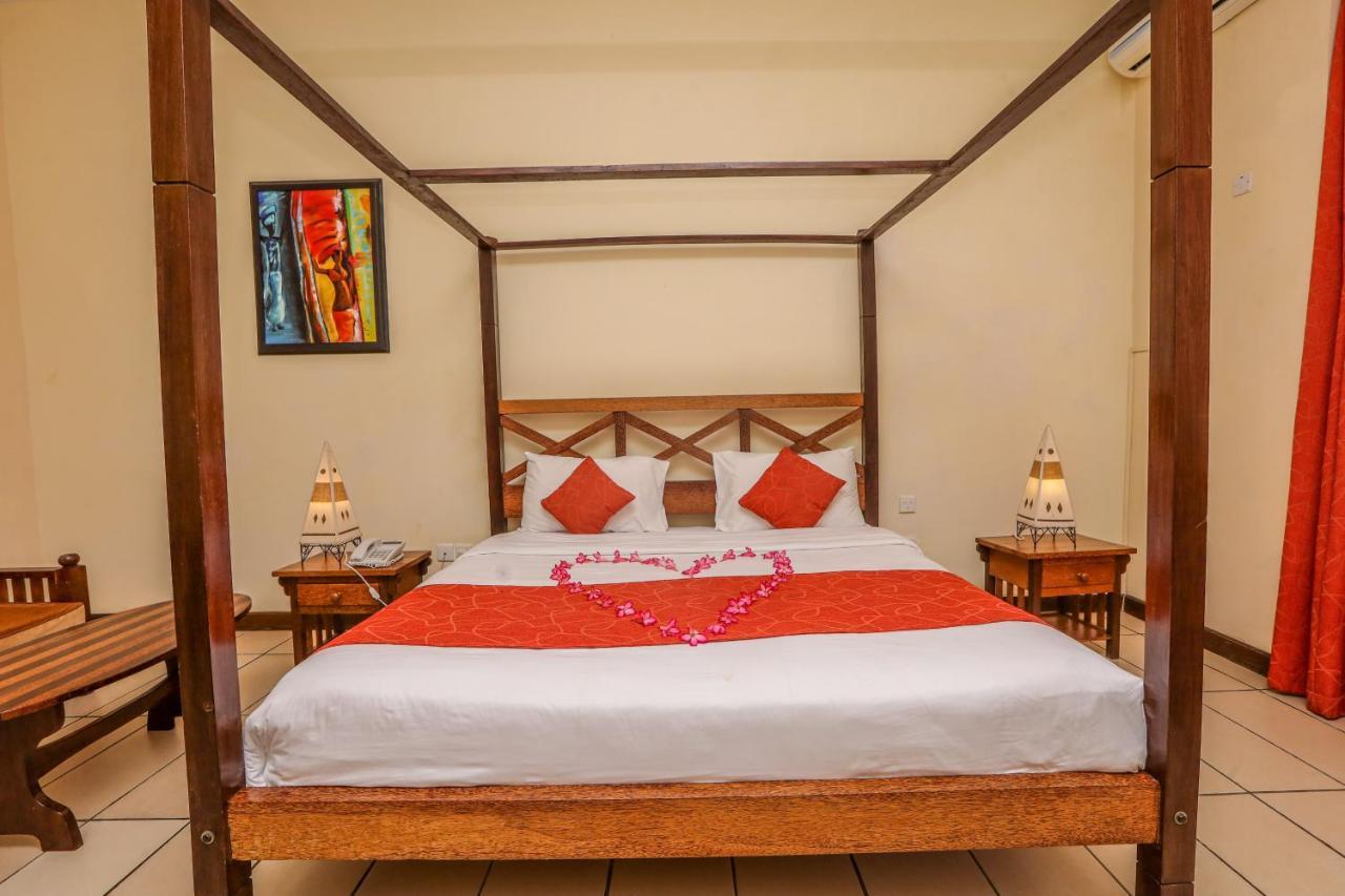 Cityblue Creekside Hotel & Suites มอมบาซา ภายนอก รูปภาพ